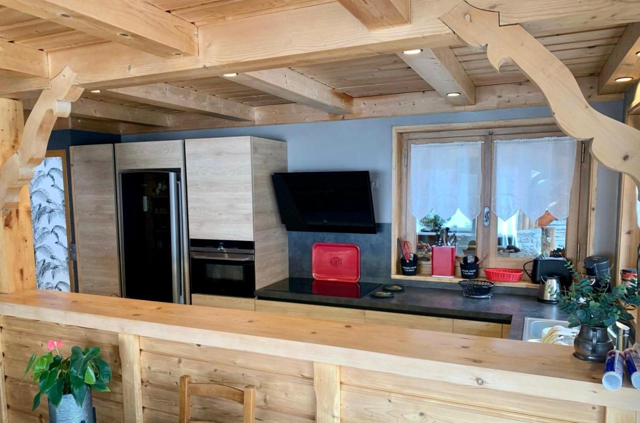 In - In - Sleeps 6 * Morzine